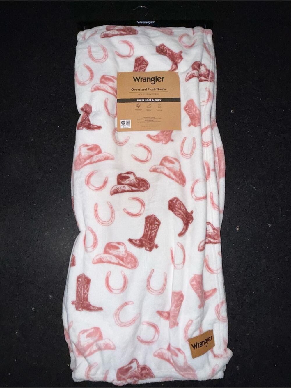 NEW Wrangler OVERSIZED 60x70” PLUSH White Throw PINK WESTERN COWBOY HAT BOOTS